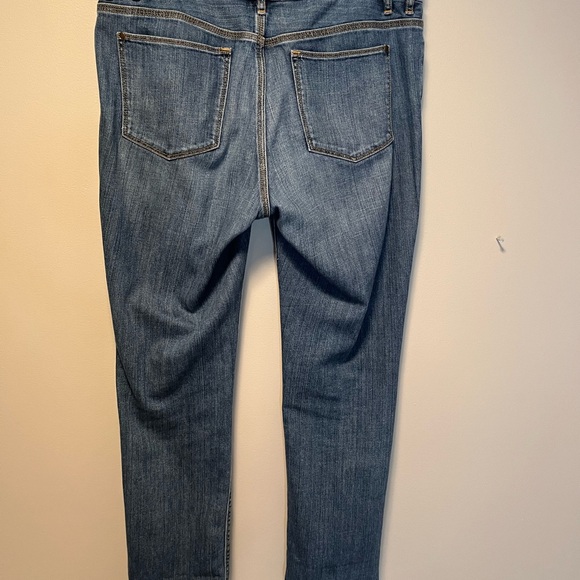 Eddie Bauer boyfriend relaxed fit button fly jeans size. Loose fit, and comfy! - Picture 6 of 6